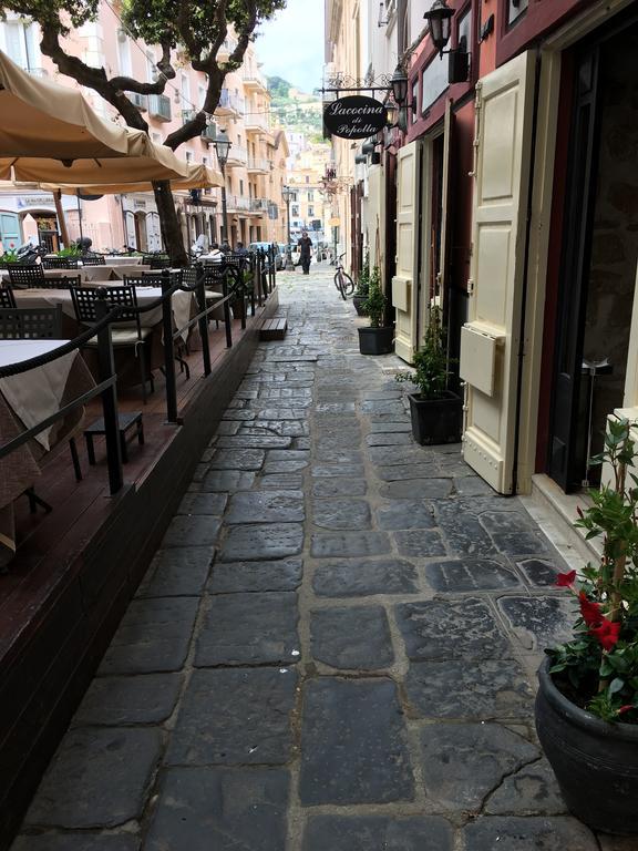 Almayer La Locanda Gaeta Kültér fotó